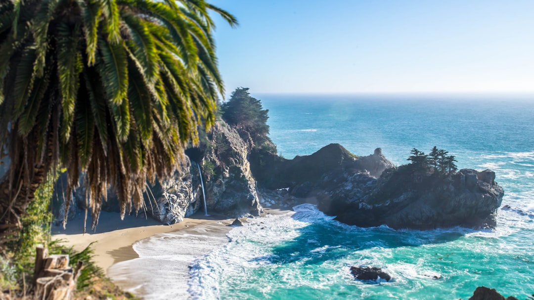 Costa Rica vs. Guatemala: A Comparison of Two Central American Gems